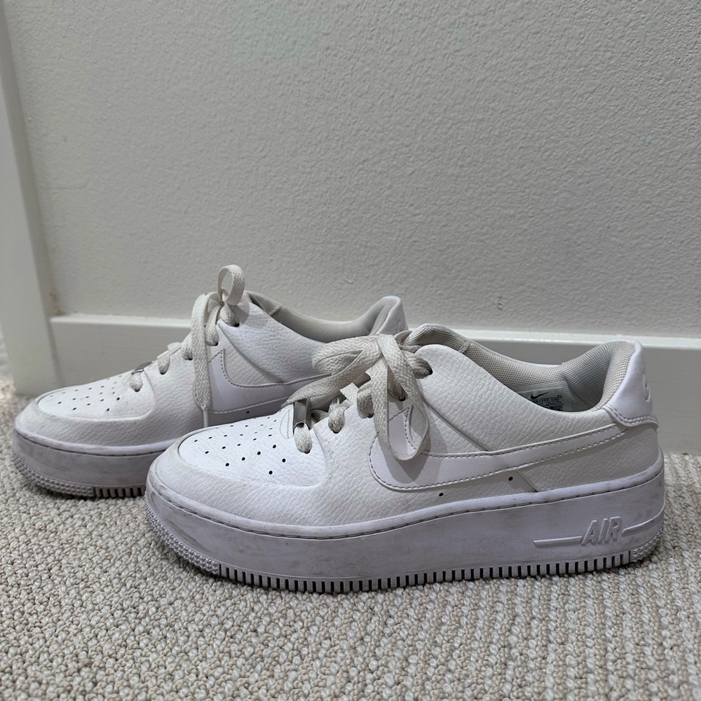 Nike Air Force 1 Sage